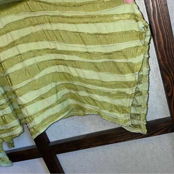 Cut • Loose Chartreuse Green Swing Top Relaxed Lagenlook Layered Style Rib Tunic - Picture 4 of 8